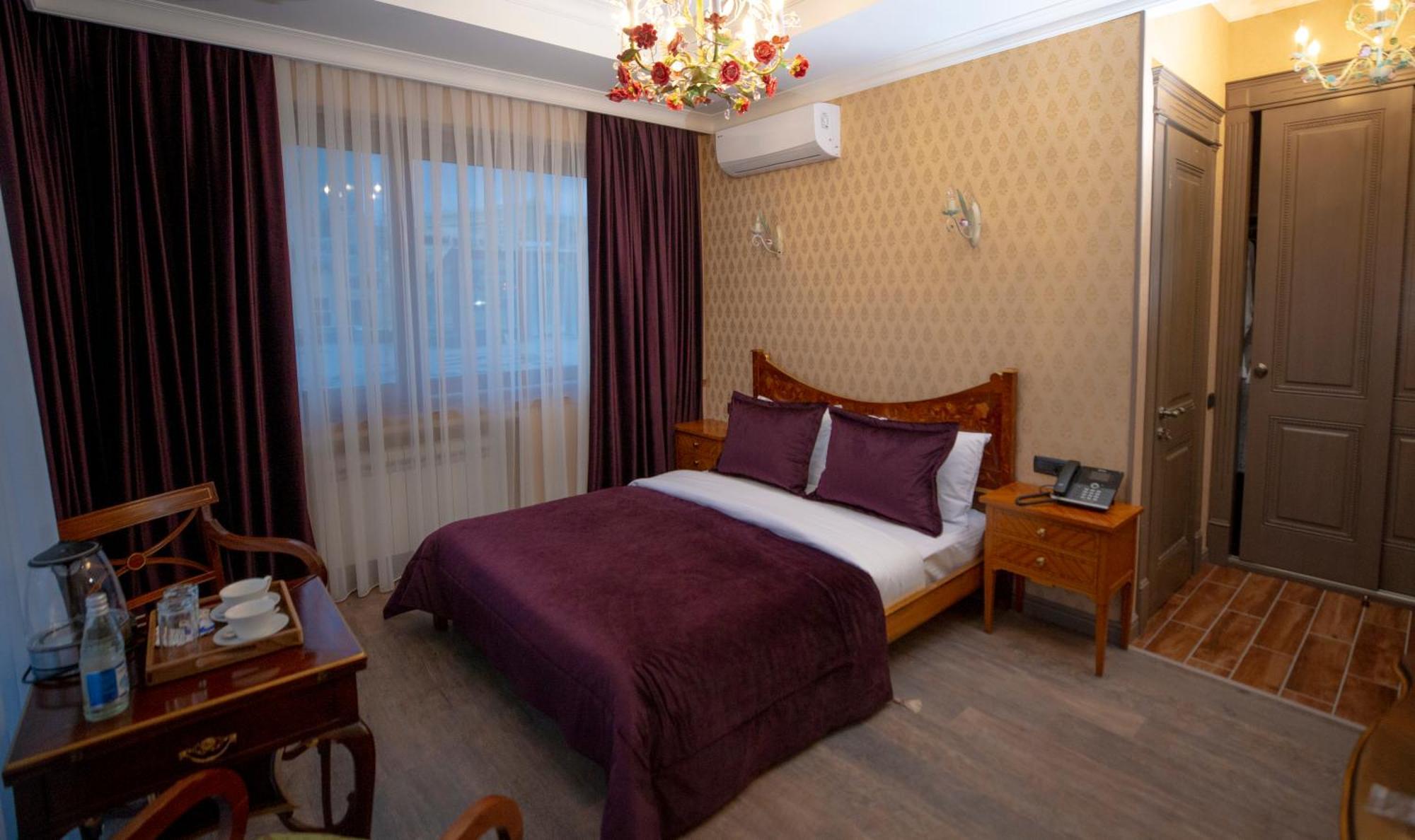 West Inn Hotel & Restaurant Nz บากู ภายนอก รูปภาพ